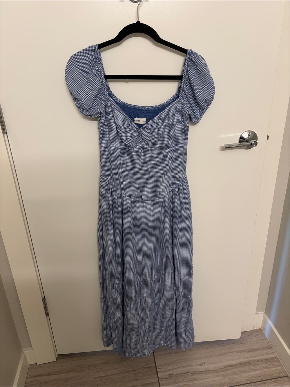 Holister Blue and White Summer Dress - Picture 2 of 4